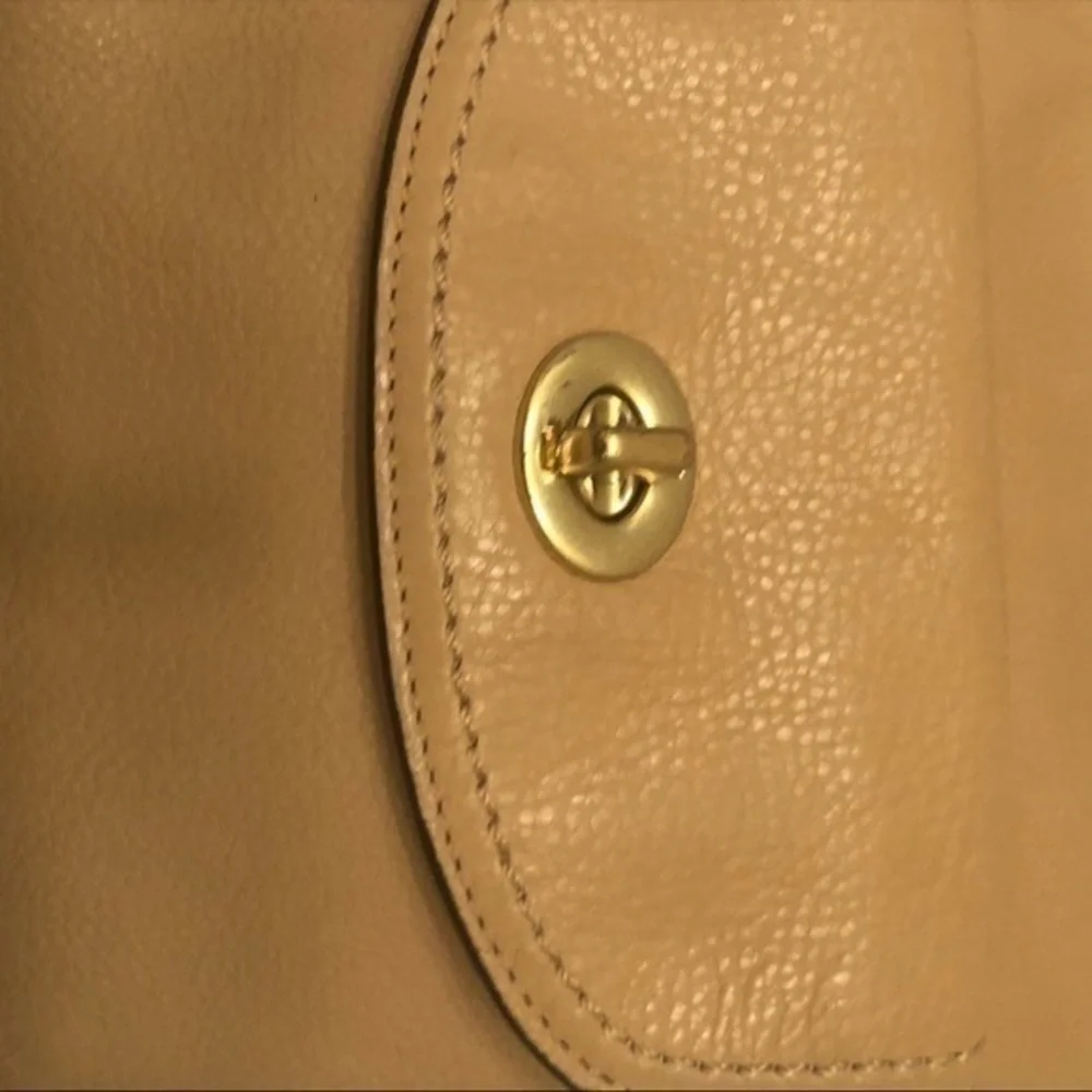 Coach front pocket turnlock leather crossbody bag